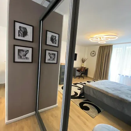 Luxus With Balcony *