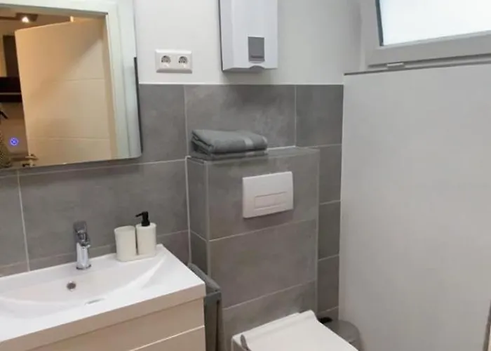 Luxus With Balcony Apartmán